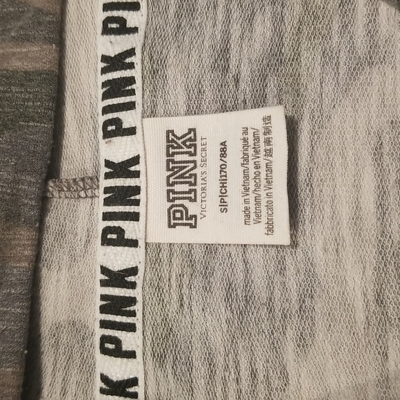 VS Pink Sweatshirt - Picture 10 of 13